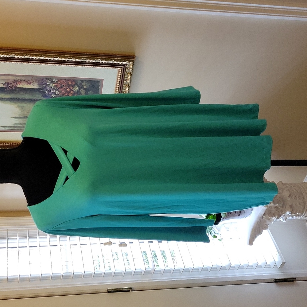 Kim Rogers aqua green 3/4 sleeve Vneck cross front stretch top tunic Medium NEW…